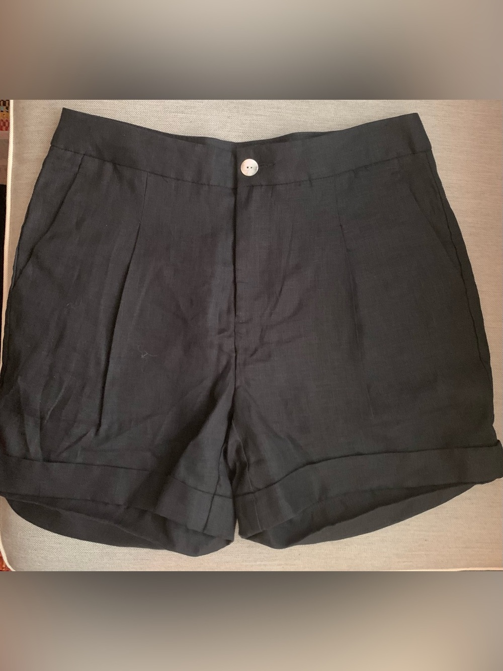 Karen Kane Black High-Waist Pleated Linen Shorts
